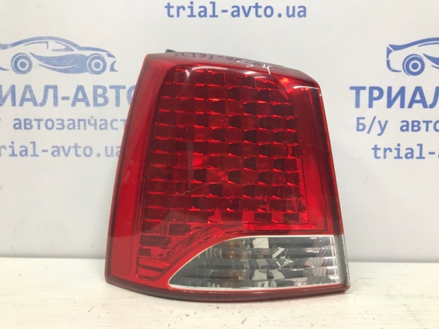 Задний левый внешний фонарь 924012P020 HYUNDAI