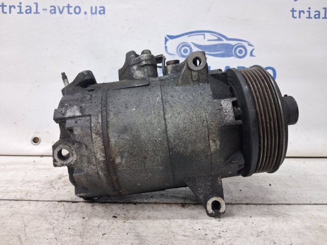 Насос кондиционера 926001DB0A NISSAN