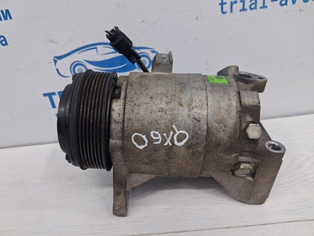 Компрессор системы кондиционирования 926001JA1A NISSAN