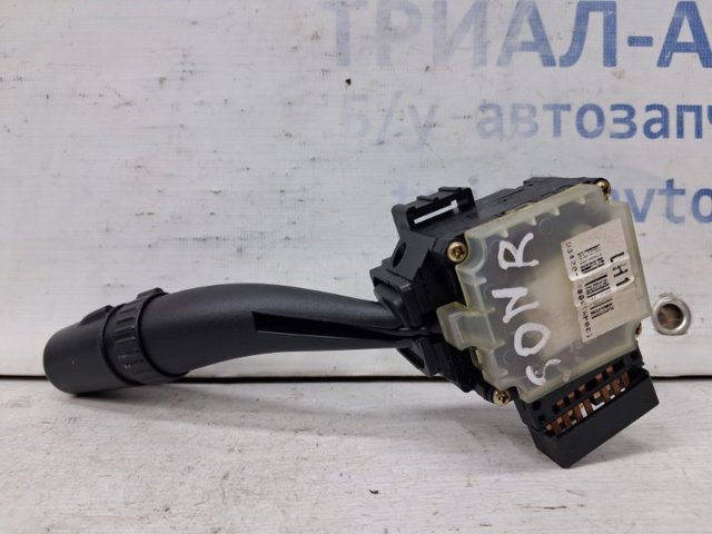 HYUNDAI 934203K000 Правый подрулевой переключатель в наличии Львов