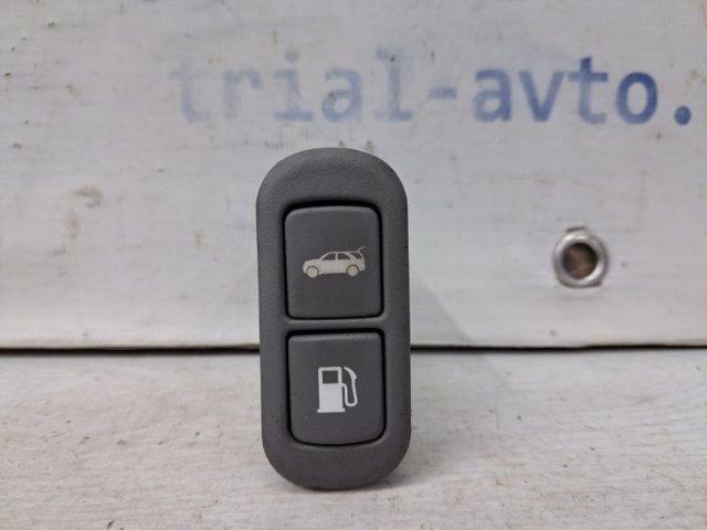 Кнопка салона привода замка 3/5 двери (ляды)/крышки багажника 935503E000 HYUNDAI