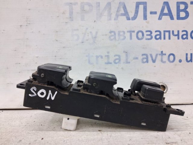 HYUNDAI 935703K010QS в наличии Львов