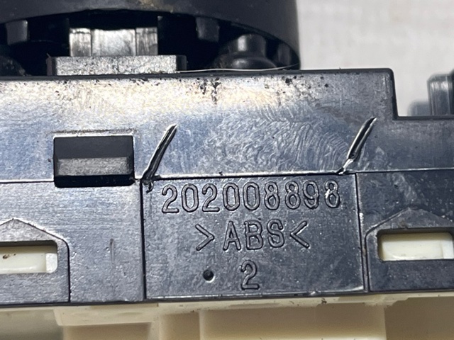 935742P000 HYUNDAI купить в Полтава
