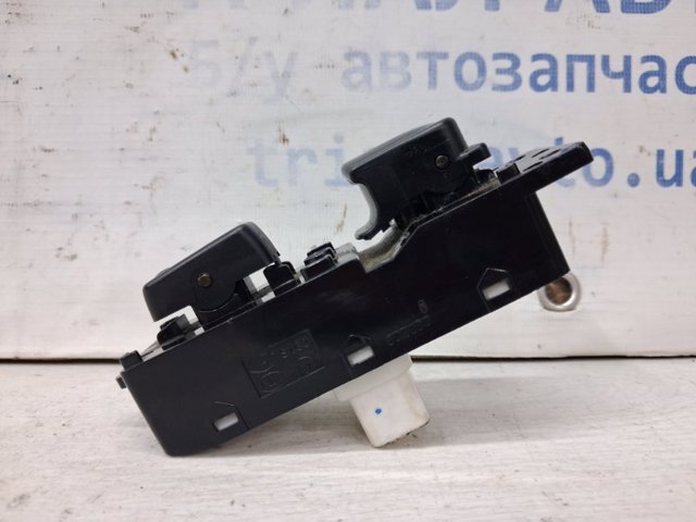 Регулятор зеркал 935753K010QS HYUNDAI