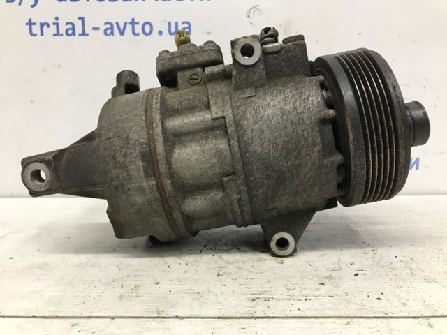 Компрессор кондиционера 9520076KA1 SUZUKI