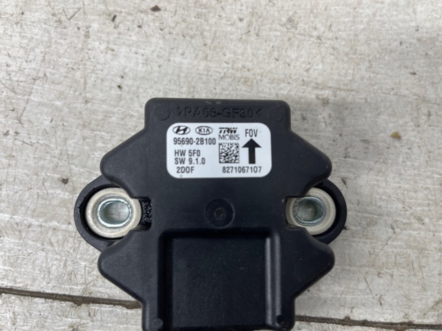 HYUNDAI 956902B100 Датчик ESP в наличии Каменское