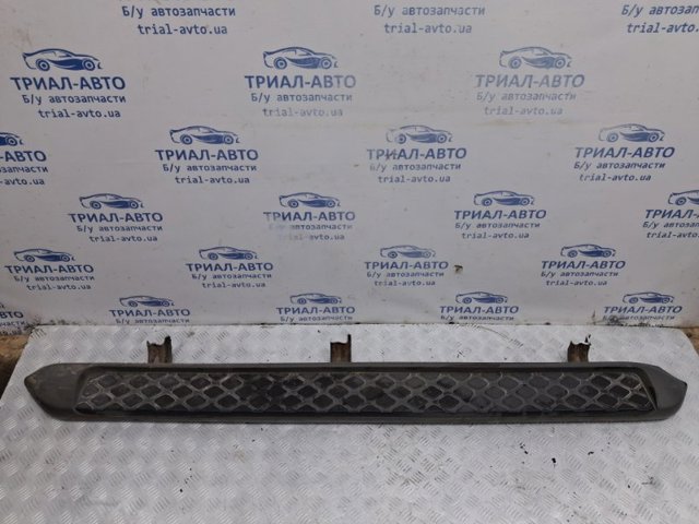 NISSAN 96101EA500 Подножка левая в наличии Черкассы