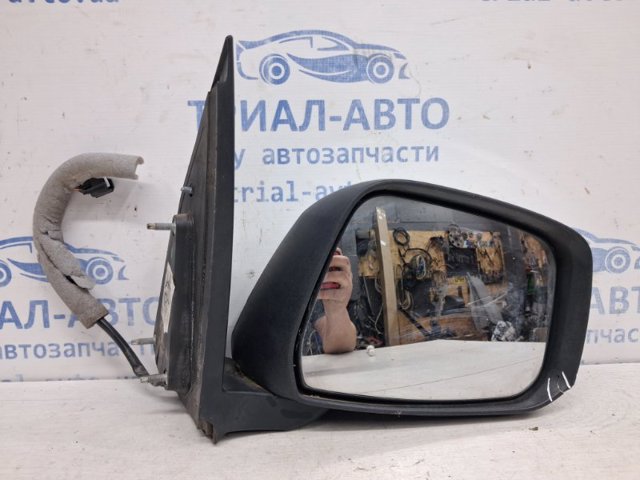 Правое боковое зеркало 963014X00A NISSAN