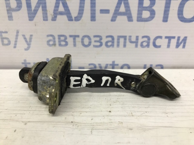 Ограничитель открывания двери 96326817 GM