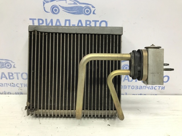 Испаритель кондиционера 96472211 GM