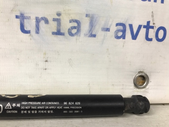 Амортизатор двери багажника 96624626 GM