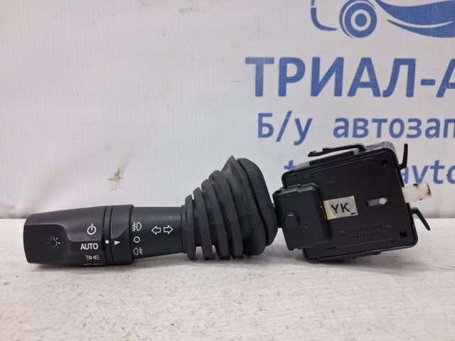 Переключатель подрулевой, правый 96628524 GM