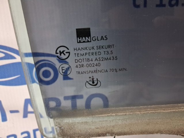 Стекло задней правой двери 96635876 GM