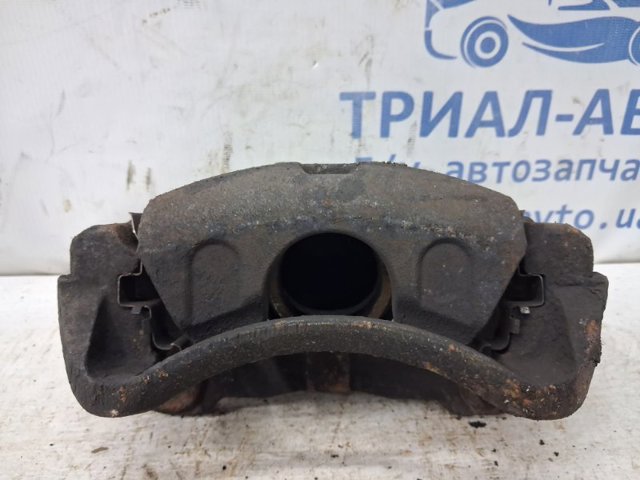Суппорт тормозной передний правый 96639589 GM