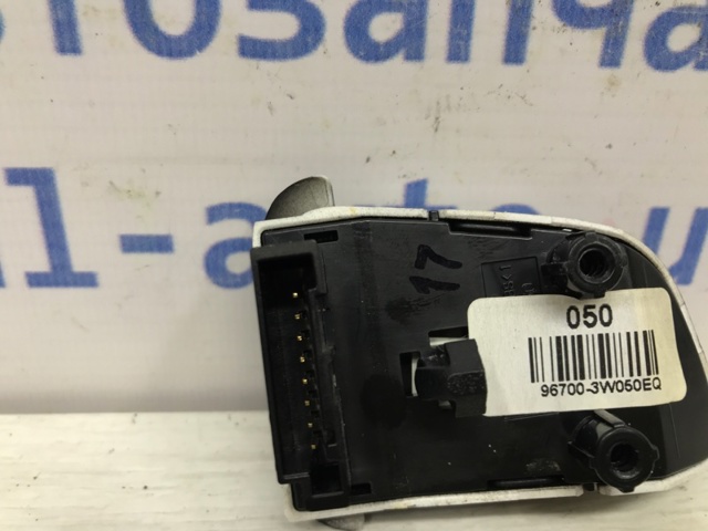 967003W050EQ HYUNDAI Блок кнопочных переключателей рулевого колеса купить в Ирпень