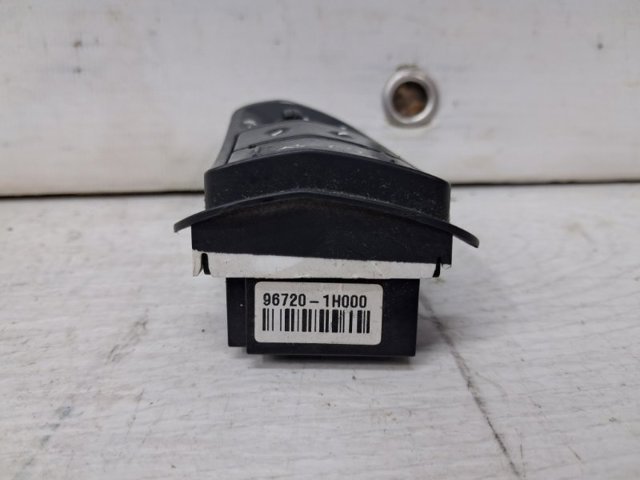 HYUNDAI 967201H000 в наличии Тернополь
