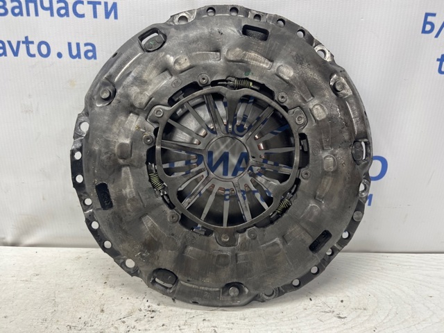 Лепестковая корзина сцепления 96852697 GM