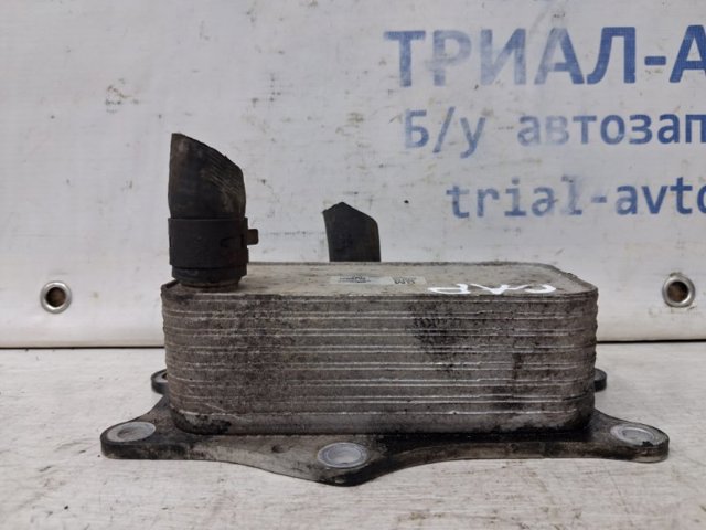 Радиатор масляный холодильник 96868256 GM
