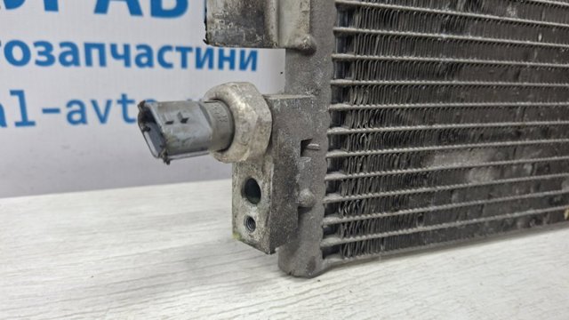 Трубопроводы и радиатор кондиционера Хендай Туксон 1