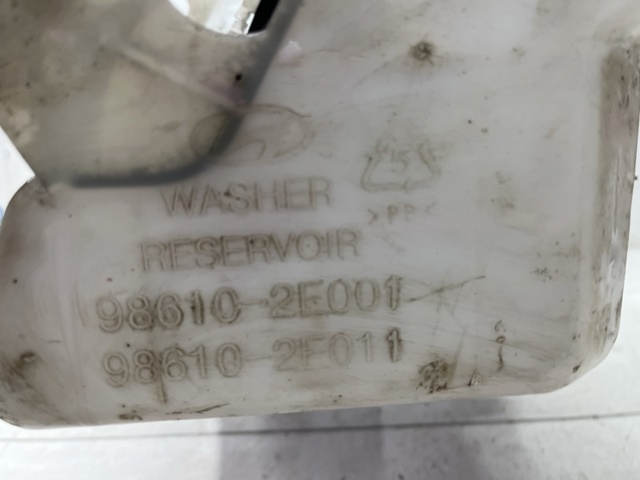 Водяной бачок омывателя стекла 986202E000 HYUNDAI