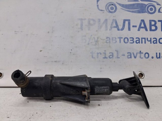 HYUNDAI 986803K000 Форсунка омывателя фары передней левой в наличии Павлоград