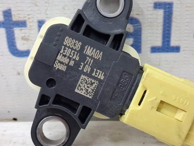 988361MA0A Датчик удара купить Ровно
