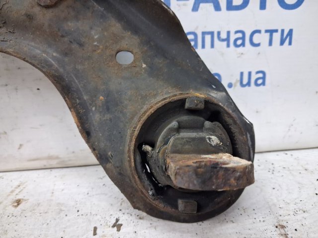 B45A28200 Рычаг (тяга) задней подвески продольный нижний правый купить Украина