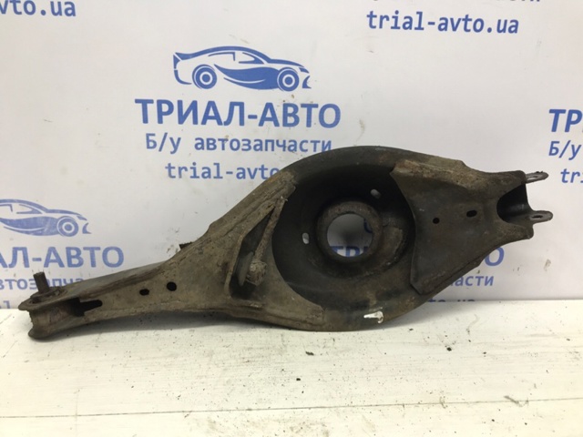 B45A28300C MAZDA Рычаг задней подвески нижний правый купить в Львов