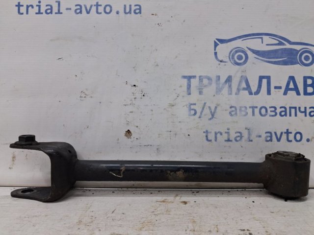MAZDA B45A28500 Рычаг задней подвески поперечный в наличии Кривой Рог