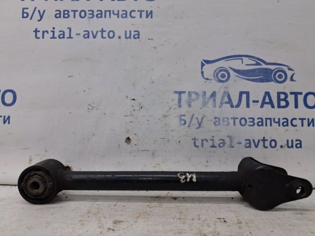 Поперечный рычаг задней подвески B45A28500 MAZDA