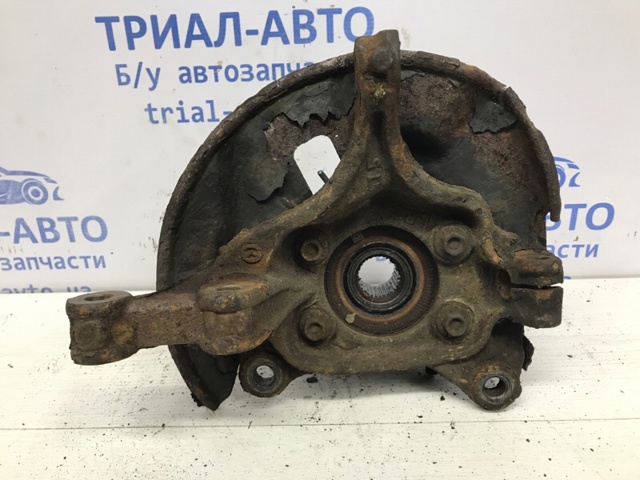Цапфа поворотного кулака B45A33021 MAZDA