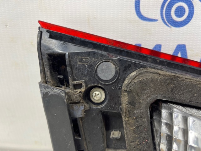 B45A513F0 MAZDA Фонарь задний правый внутренний купить в Ужгород