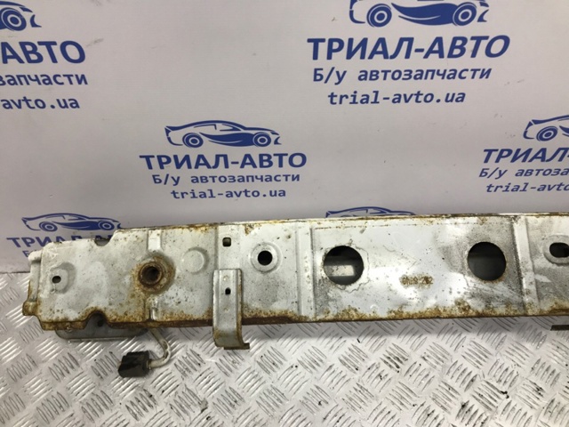 MAZDA B45C50260 Усилитель бампера заднего в наличии Черновцы