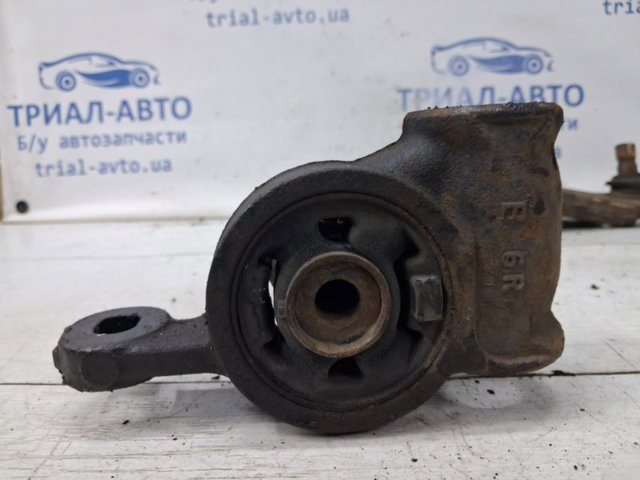 MAZDA B60P34300 Рычаг передней подвески нижний правый в наличии Запорожье