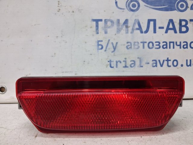 Задняя противотуманка BHR151650 MAZDA