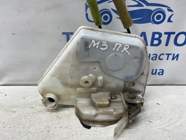 BHS258310A Замок передней правой двери купить Львов