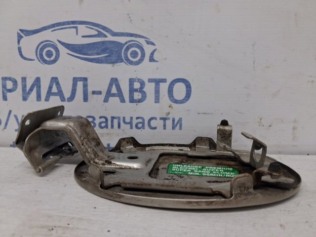 MAZDA BN8V42410E Лючок бензобака (топливного бака) в наличии Житомир