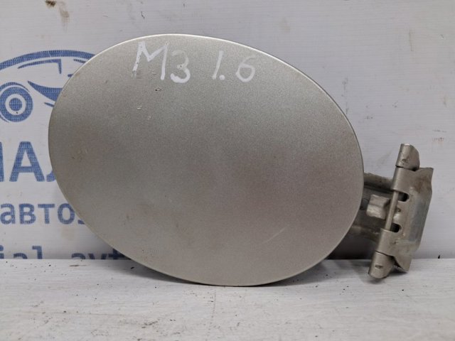 MAZDA BN8V42410E Лючок бензобака в наличии Ирпень