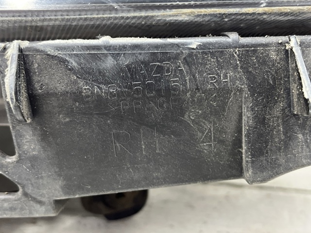 Фара правая BN8V510K0D MAZDA