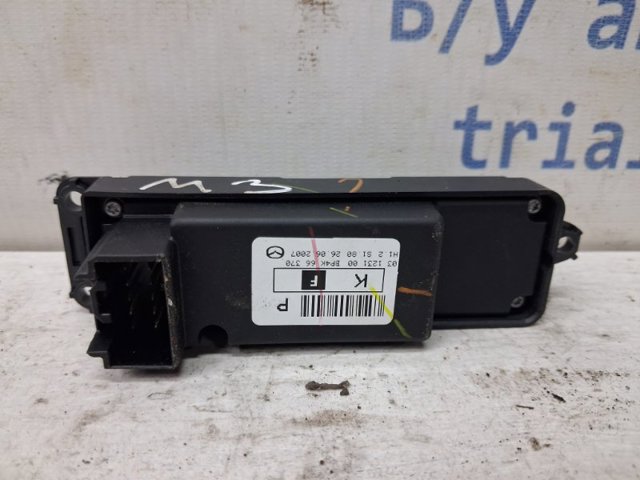 MAZDA BP4K66370 Кнопка стеклоподъемника передняя в наличии Полтава
