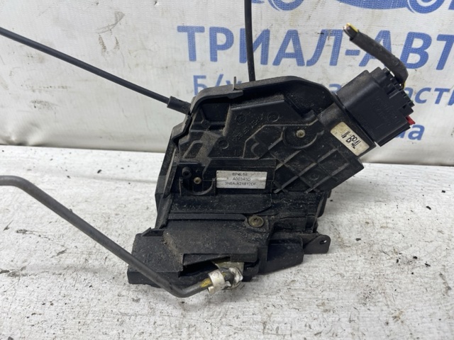 Внутренний дверной замок BP4L58310D MAZDA