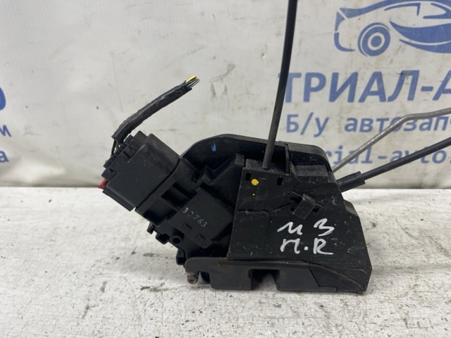 MAZDA BP4L58310D Замок передней правой двери в наличии Павлоград