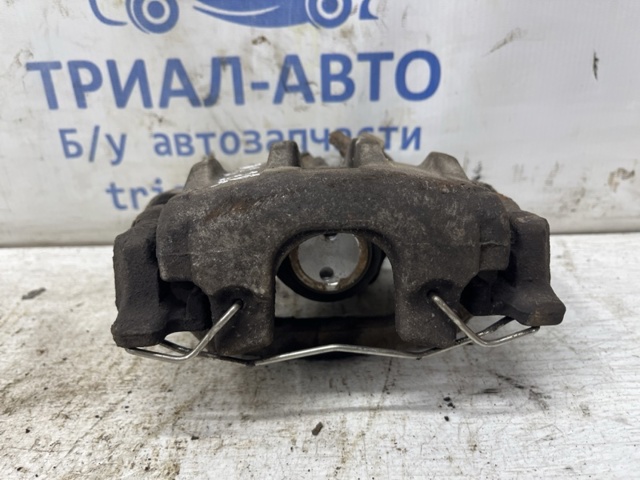 Тормозной суппорт правый задний Mazda 3