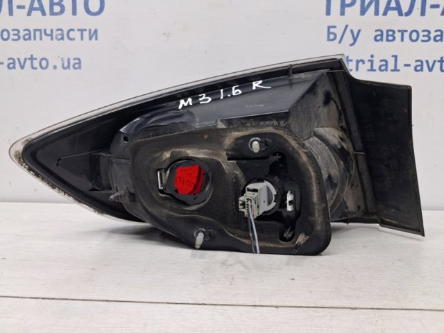 MAZDA BR5H51150C Фонарь задний правый внешний в наличии Одесса