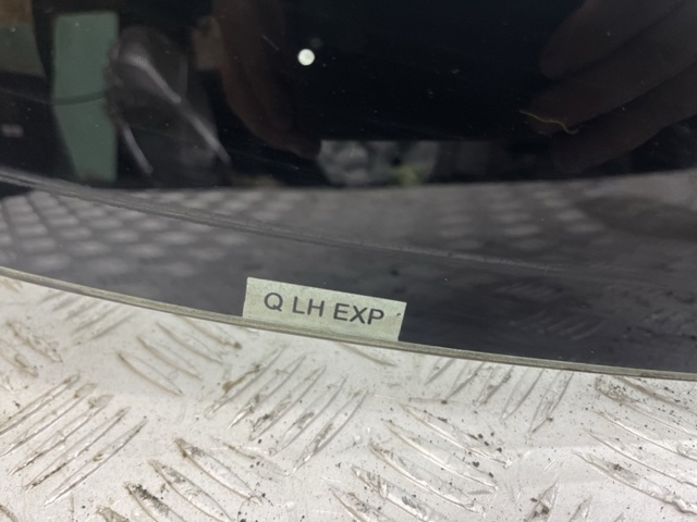 Стекло лобовое BR5K63900A MAZDA