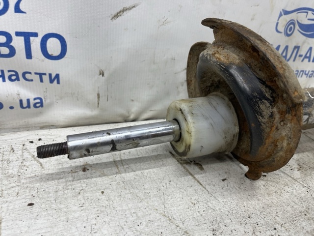 Стойка передняя левая BR5S34900A MAZDA