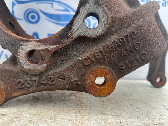 Цапфа поворотного кулака CV6Z5A968F FORD