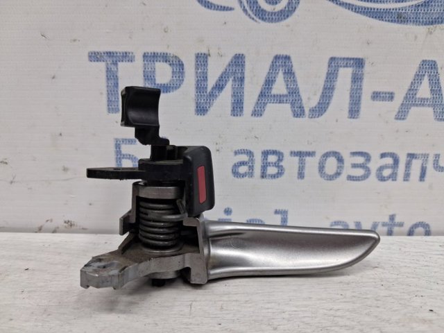 MAZDA D35158330D02 в наличии Кривой Рог