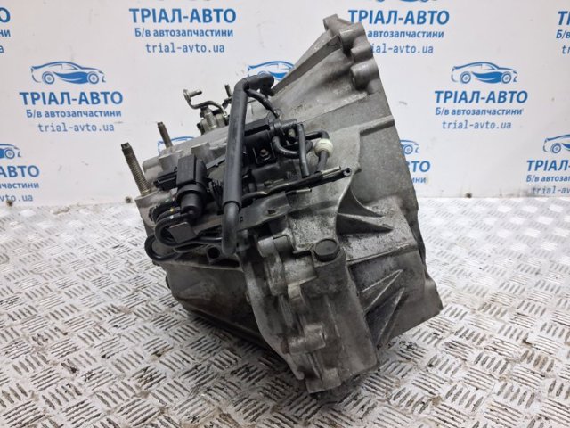 MAZDA D60103000 в наличии Львов