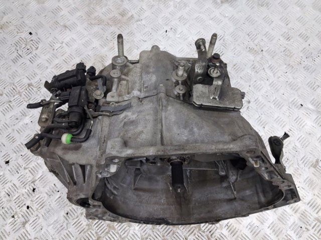 D60403000 MAZDA КПП купить в Украина
